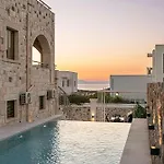Luminus Arcus I Modern With A Private Pool! *
