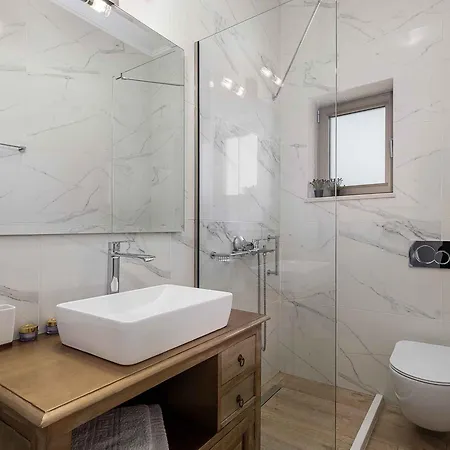 فيلة Luminus Arcus - Modern With A Private Pool!