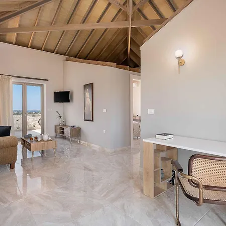 فيلة Luminus Arcus - Modern With A Private Pool! خانيا