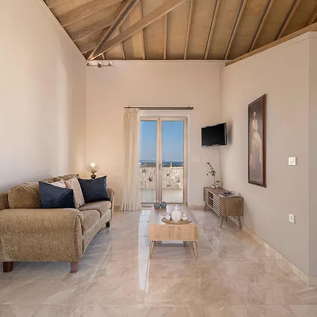 Luminus Arcus - Modern With A Private Pool! *