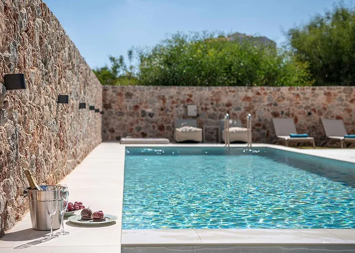 Luminus Arcus I Modern With A Private Pool! * La Canée