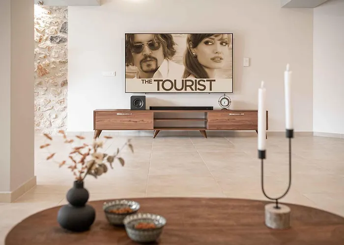 Luminus Arcus I Modern With A Private Pool! *