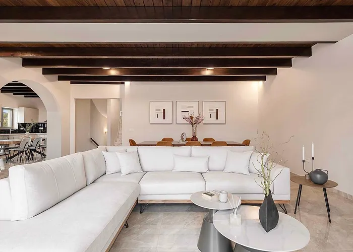 Luminus Arcus I Modern With A Private Pool! * La Canée