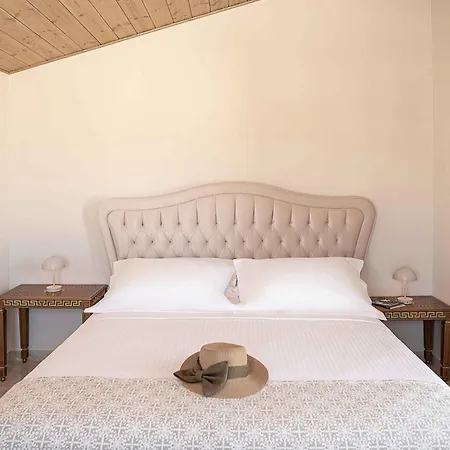 Luminus Arcus I Modern With A Private Pool!